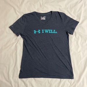 Medium Loose Fit Under Armor Heat Gear T-Shirt. Gray.